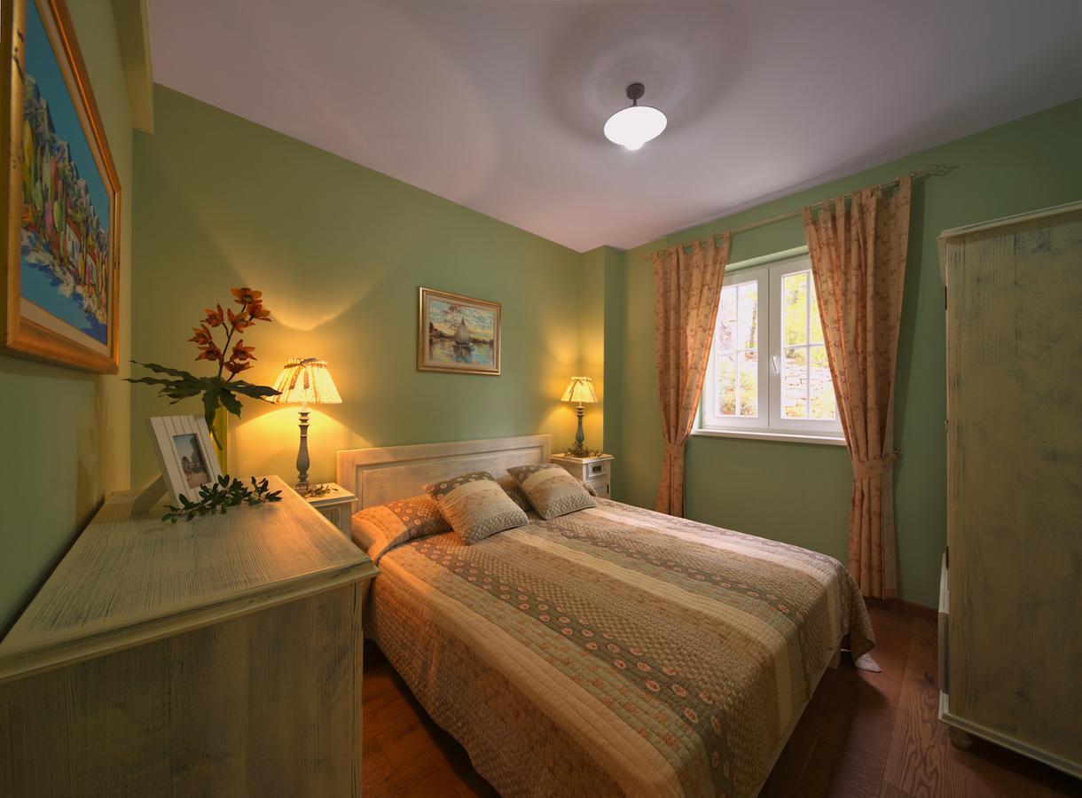 Villa Rosa Vrboska Luaran gambar