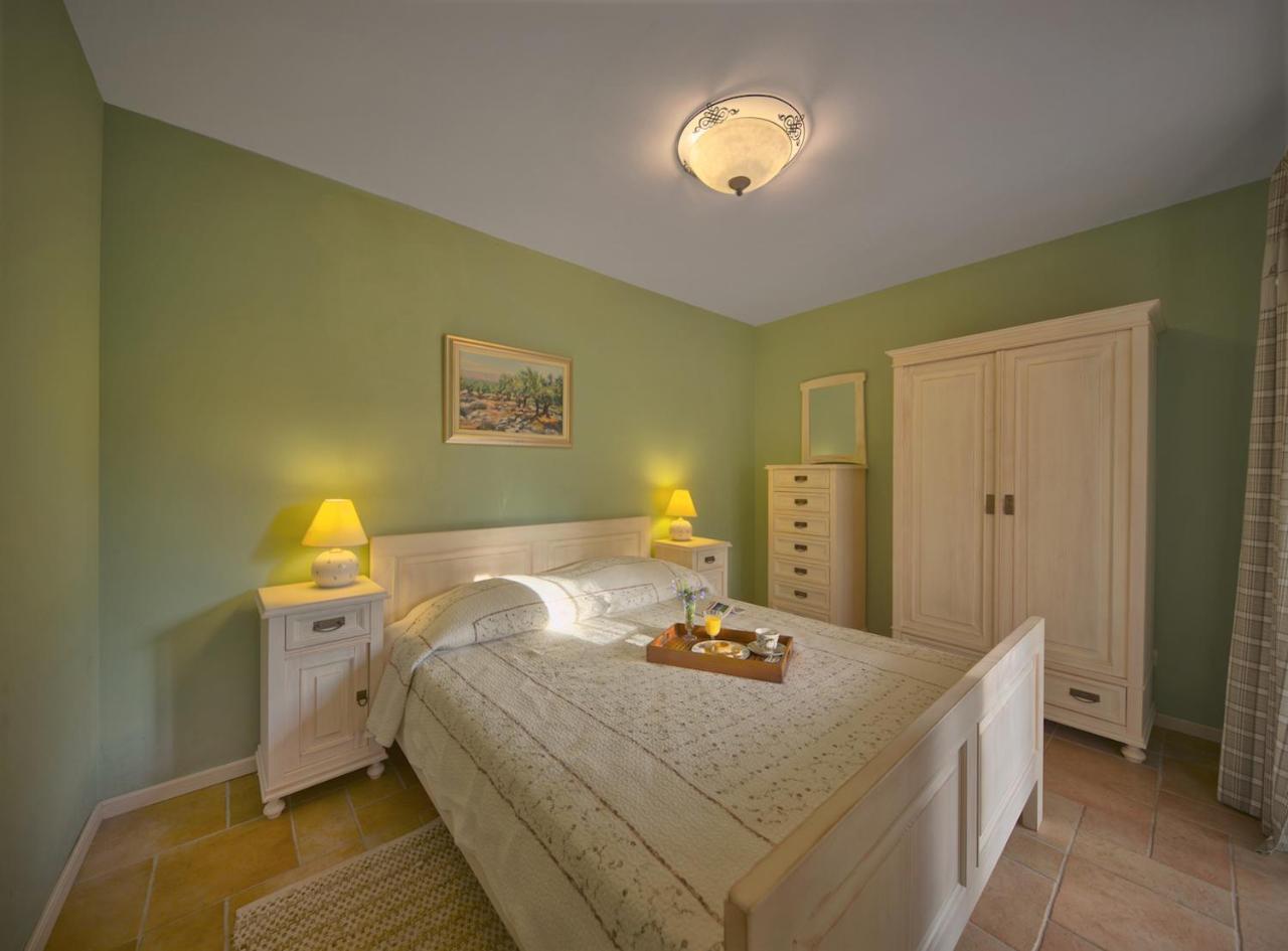 Villa Rosa Vrboska Luaran gambar