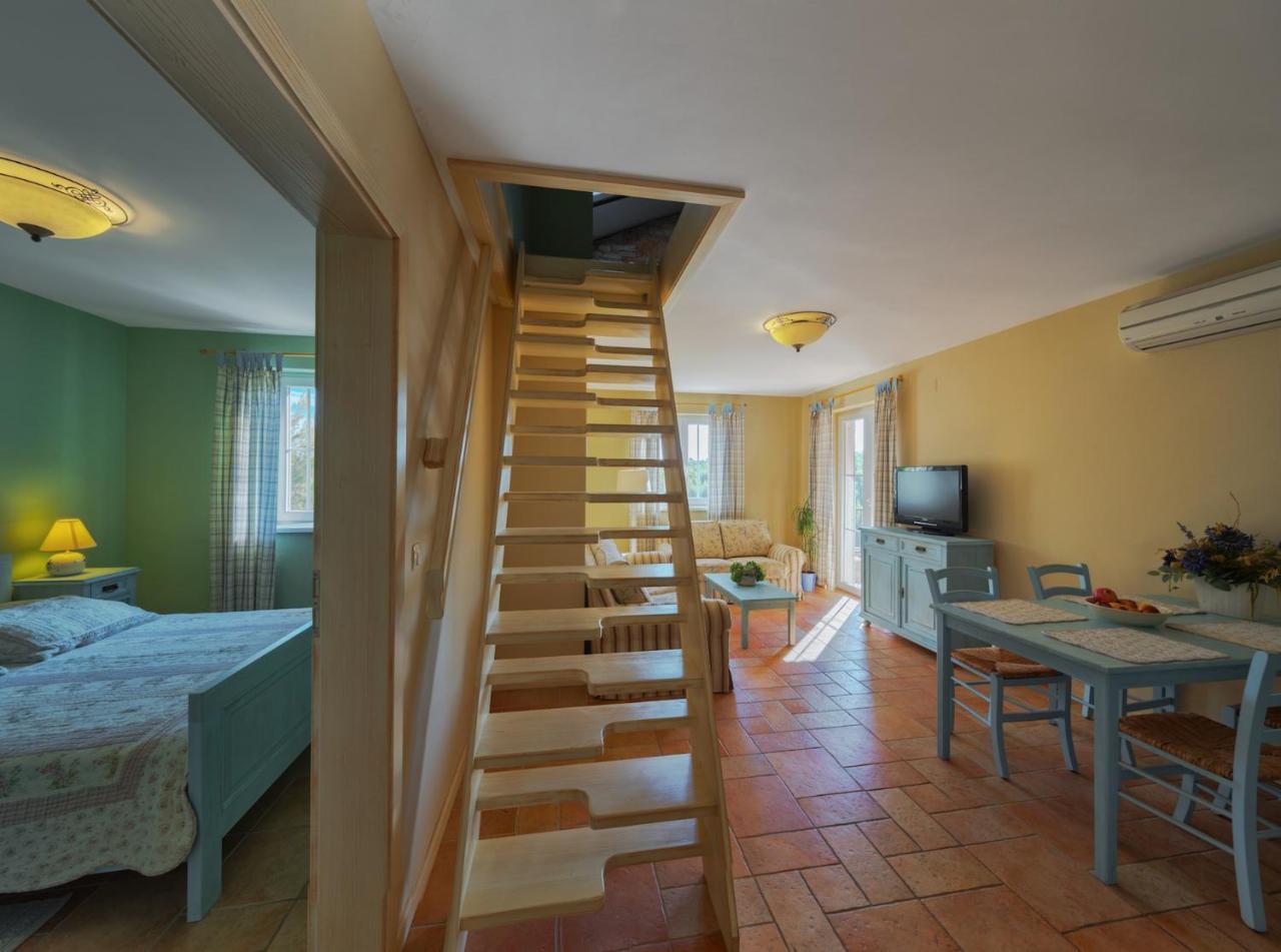 Villa Rosa Vrboska Luaran gambar